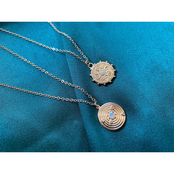 "You Are My Universe" Best Friend Necklaces - Picture 3 of 6